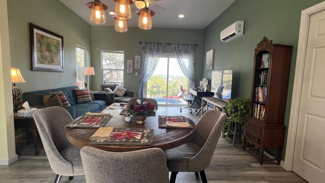 Hill Country Highland'S Bluebonnet Cottage Marble Falls Exteriör bild